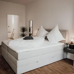  Apartment Jama - Modern&bright, Terrasse, Freies Parken, Wlan, Grosse Gruppen #1 Deutschland